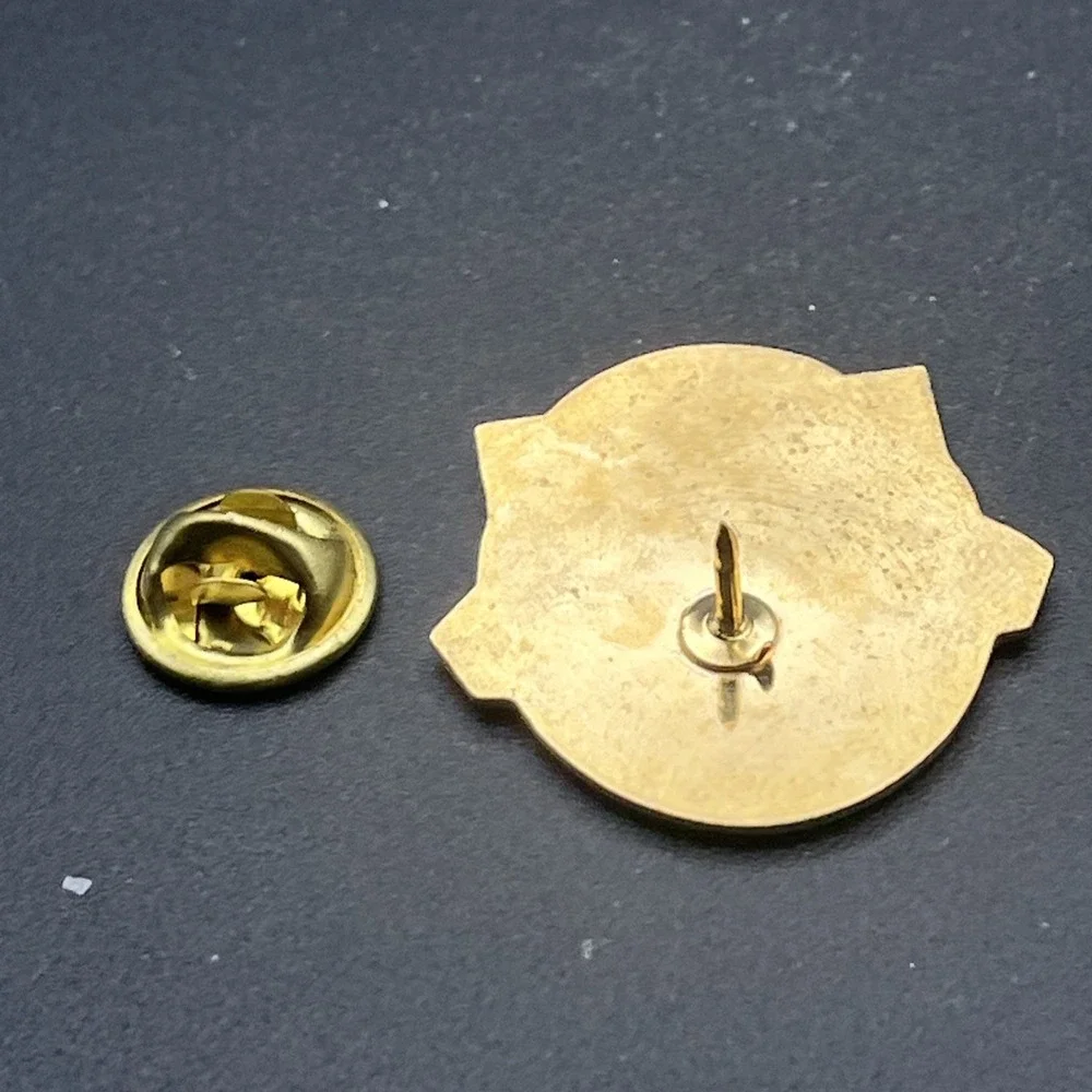 National Dart Association NDA 6 Six Mark‎ Lapel Hat Pin